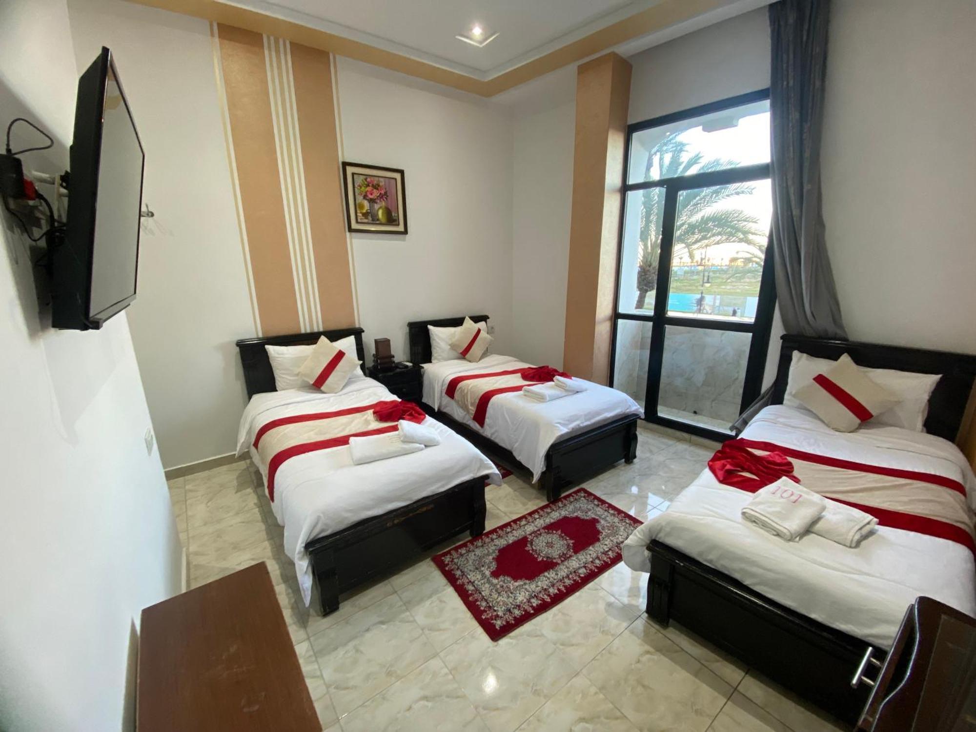 Hotel Biarritz Танжер Экстерьер фото